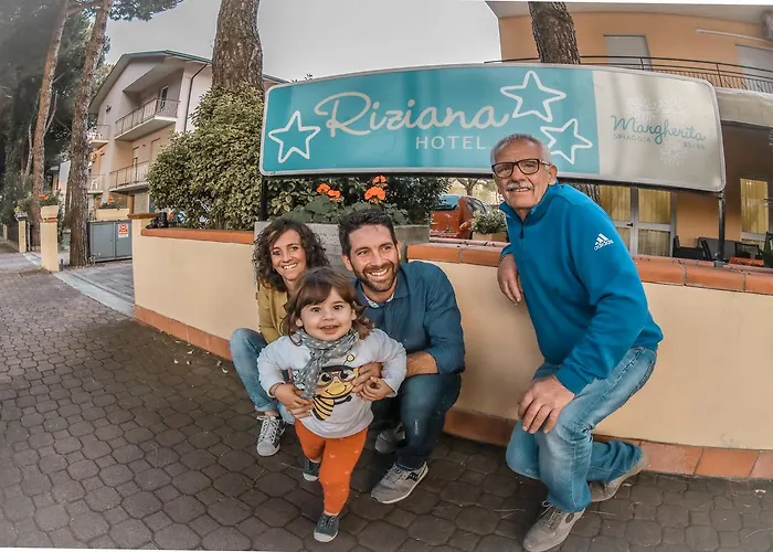 Hotel Riziana 3*